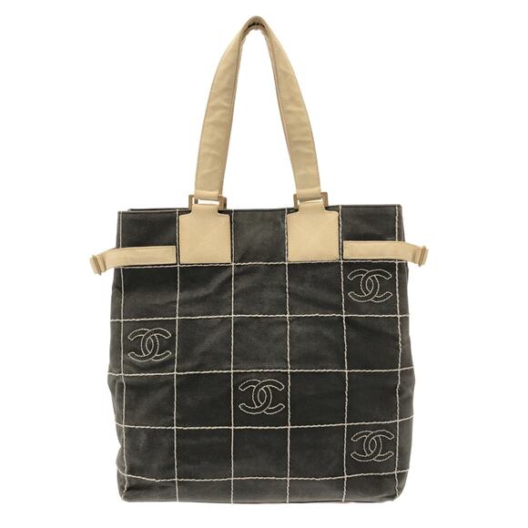 CHANEL Chocolate Bar Stitch Tote Bag - Picture 1 of 13